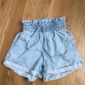 forever 21 womens paper bag shorts, light wash, size extra small